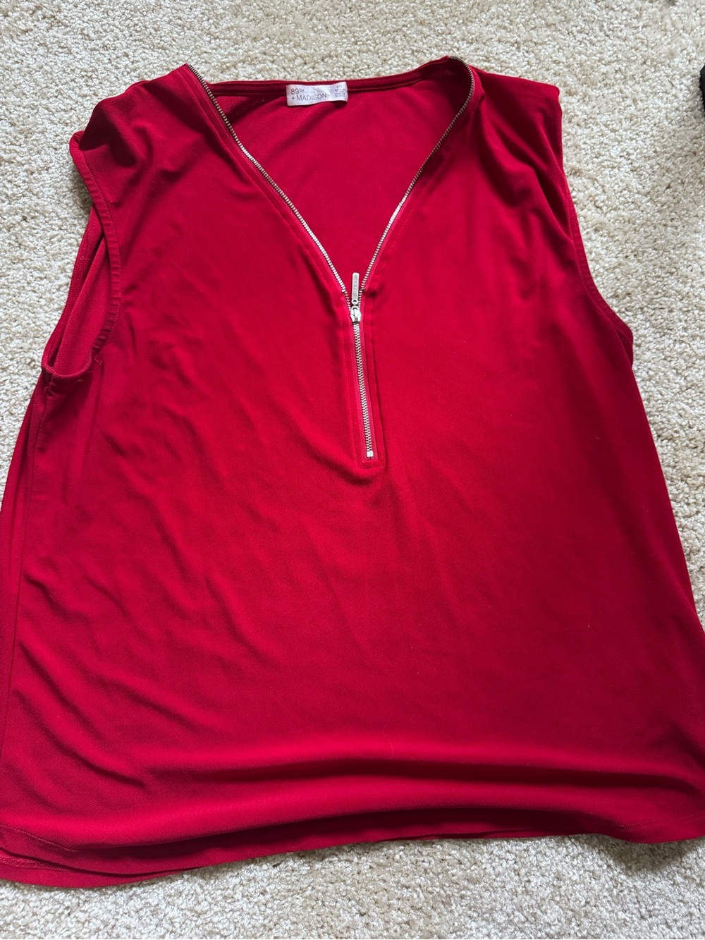 89th & Madison Red Sleeveless Zip Front Tank